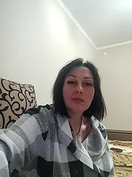 HelgaDennis online show from 03/29/26, 05:58