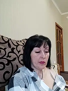 HelgaDennis online show from 05/12/26, 04:42