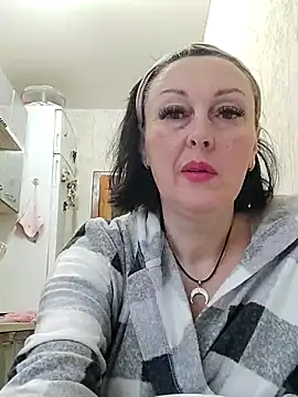 HelgaDennis online show from 05/08/26, 03:43