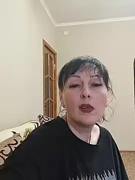 HelgaDennis online show from 05/13/26, 04:14