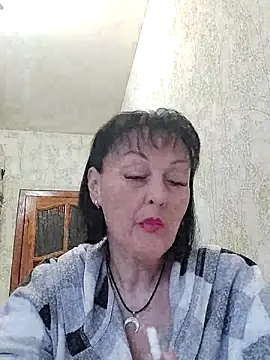 HelgaDennis online show from 04/13/26, 03:54