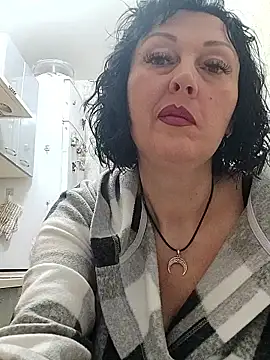 HelgaDennis online show from 04/06/26, 03:02