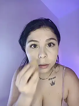 SalomeFire online show from 05/08/26, 04:00