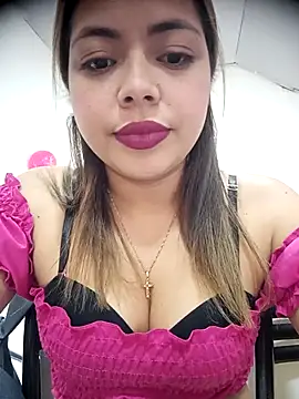 Yelii  online show from 05/10/26, 05:15