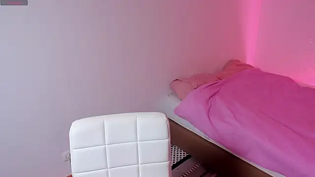 Naomi Rosy online show from 04/05/26, 05:30