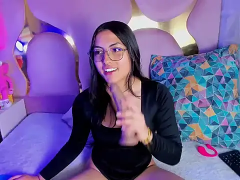 Snapshot of Sasha_Greyhh chatting on 03/24/26, 01:44 Sasha Greyhh online show from 03/24/26, 01:44