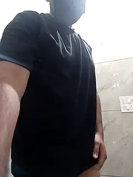 Snapshot of Small_dick_069 chatting on 04/13/26, 02:32 Small dick 069 online show from 04/13/26, 02:32