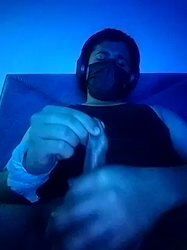 Snapshot of Small_dick_069 chatting on 03/21/26, 11:08 Small dick 069 online show from 03/21/26, 11:08