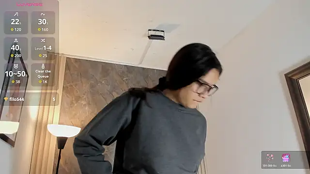 Snapshot of alina_sauvage chatting on 03/28/26, 11:33 alina sauvage online show from 03/28/26, 11:33