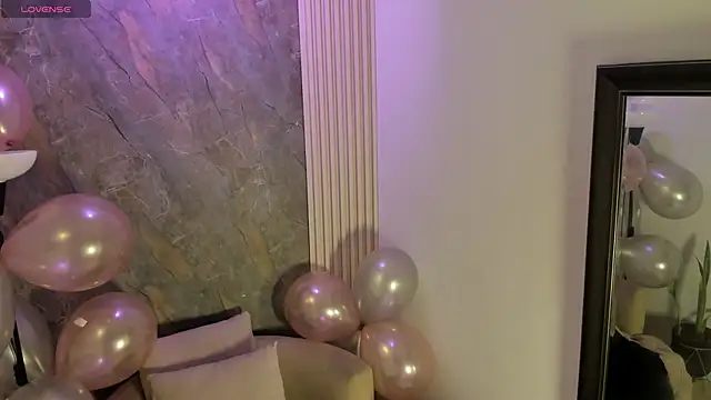 alina sauvage online show from 06/15/26, 01:11