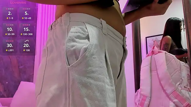 Snapshot of alina_sauvage chatting on 03/26/26, 12:03 alina sauvage online show from 03/26/26, 12:03