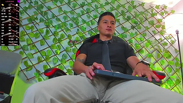 Snapshot of Dominus_Alpha chatting on 04/11/26, 12:07 Dominus Alpha online show from 04/11/26, 12:07