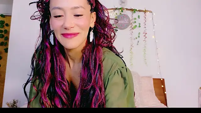 Ajua  Uva online show from 05/10/26, 11:28