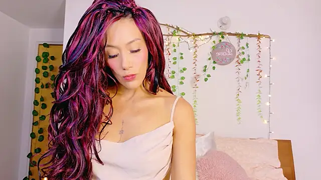 Ajua  Uva online show from 04/10/26, 12:17