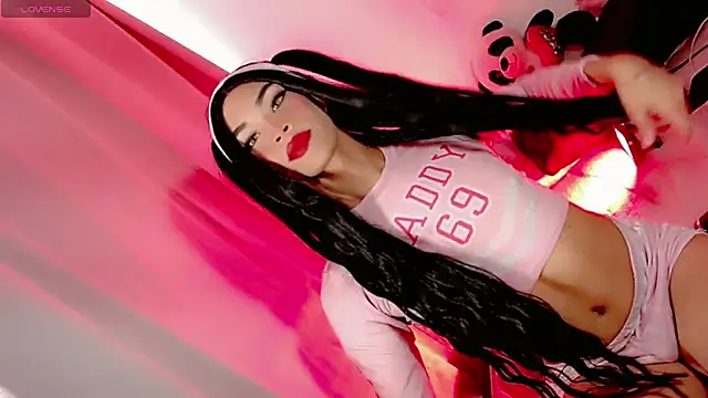 Snapshot of khloe_Gils chatting on 03/29/26, 10:00 khloe Gils online show from 03/29/26, 10:00