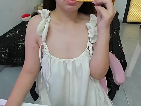 Snapshot of Chi_xinh19 chatting on 04/02/26, 09:16 Chi xinh19 online show from 04/02/26, 09:16