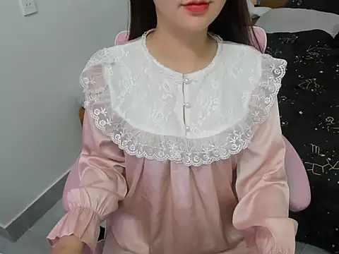Snapshot of Chi_xinh19 chatting on 05/09/26, 10:40 Chi xinh19 online show from 05/09/26, 10:40