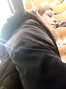 alanna6950 online show from 04/19/26, 06:54