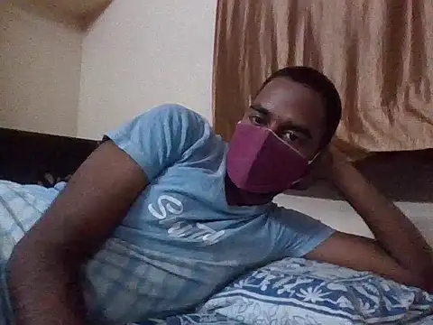 Snapshot of bulls_eye35 chatting on 03/19/26, 07:03 bulls eye35 online show from 03/19/26, 07:03