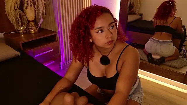 lara curly online show from 06/01/26, 10:04