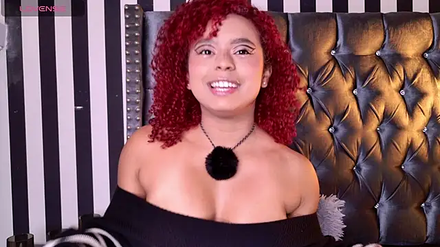 lara curly online show from 03/27/26, 10:49