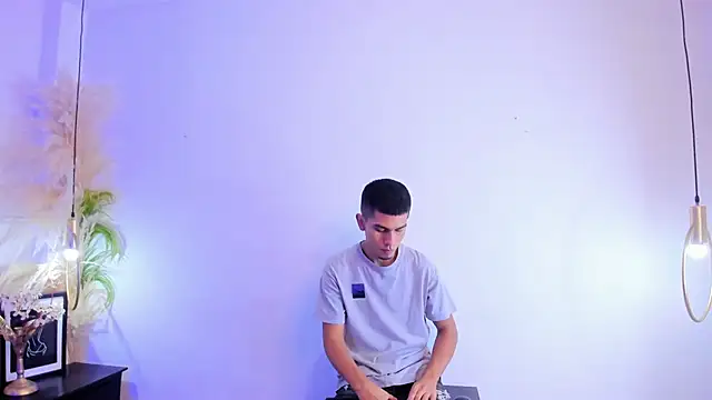 your d0ll1 online show from 04/20/26, 12:41