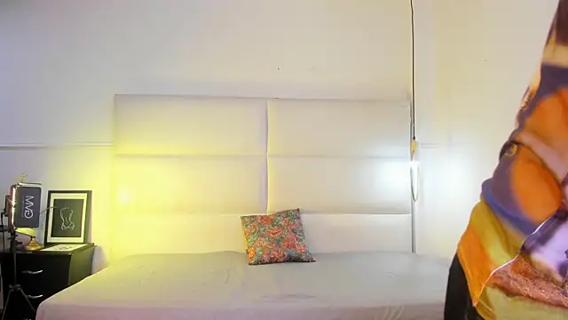 Snapshot of your_d0ll1 chatting on 03/28/26, 12:39 your d0ll1 online show from 03/28/26, 12:39