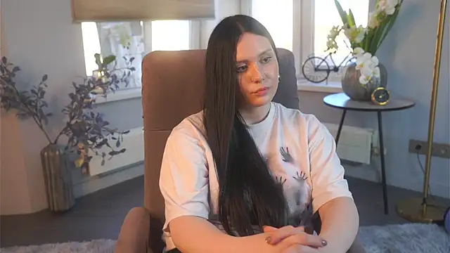 Snapshot of DeloresSaberi chatting on 04/01/26, 01:41 DeloresSaberi online show from 04/01/26, 01:41