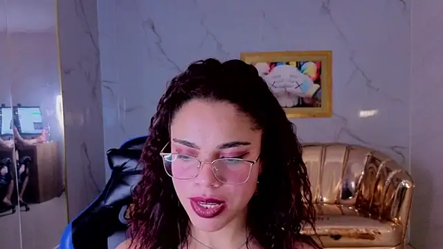 sara 1s online show from 04/09/26, 06:19