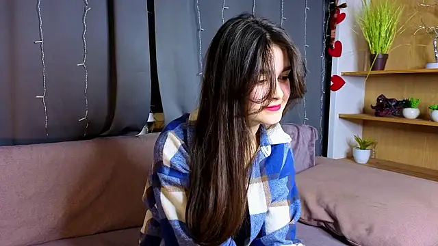 LuciKardos online show from 03/26/26, 08:40