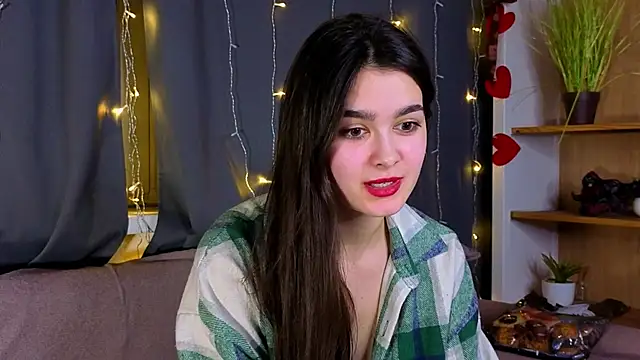 LuciKardos online show from 03/25/26, 08:19