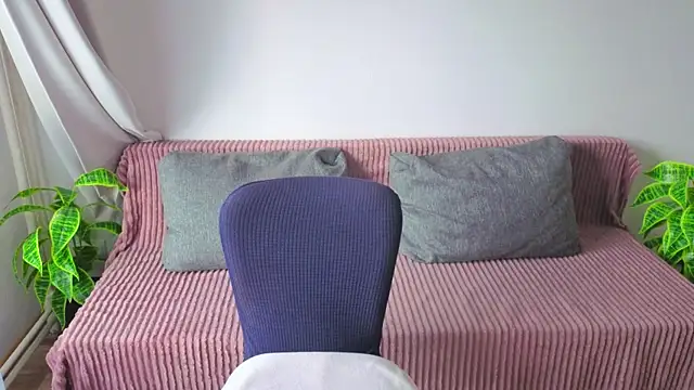 Snapshot of MonikFoxi chatting on 03/30/26, 04:14 MonikFoxi online show from 03/30/26, 04:14