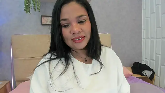 Cloee evans online show from 04/24/26, 11:45