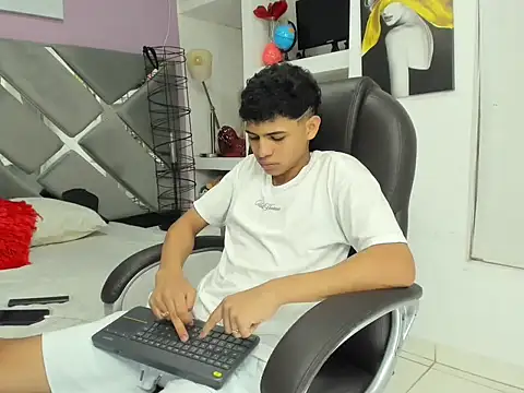 Nico Viper  online show from 03/22/26, 07:26