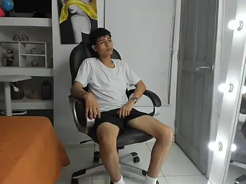 Nico Viper  online show from 03/29/26, 08:32