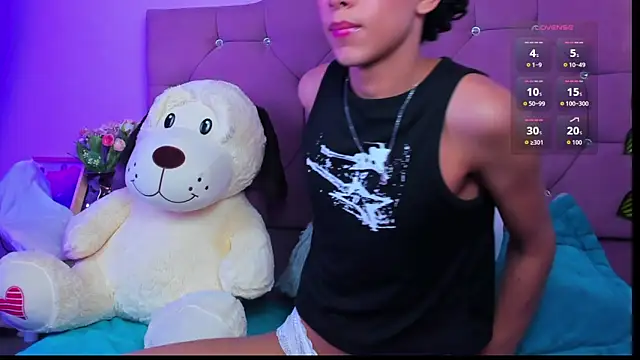 Snapshot of artemis_jones chatting on 04/02/26, 10:16 artemis jones online show from 04/02/26, 10:16