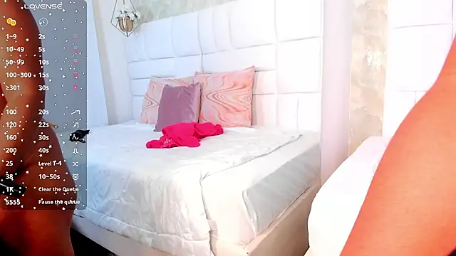 mia rouxx1 online show from 03/22/26, 03:54