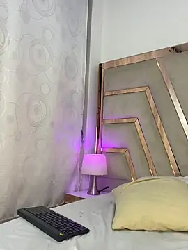 Swee  Kitty19 online show from 04/03/26, 04:30