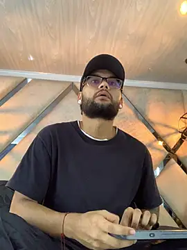 KyleJoss30 online show from 03/26/26, 09:24