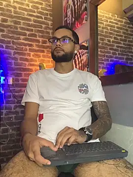 KyleJoss30 online show from 04/07/26, 09:16