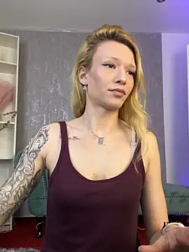 Snapshot of AnyaGlow chatting on 03/29/26, 08:32 AnyaGlow online show from 03/29/26, 08:32