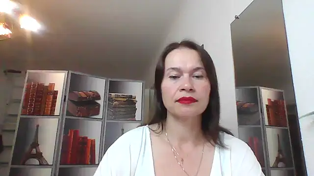 Snapshot of Selena_Moo chatting on 06/16/26, 10:04 Selena Moo online show from 06/16/26, 10:04