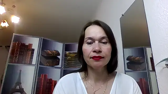 Selena Moo online show from 05/15/26, 08:34