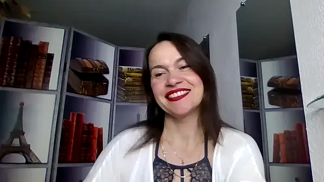 Selena Moo online show from 04/13/26, 09:02