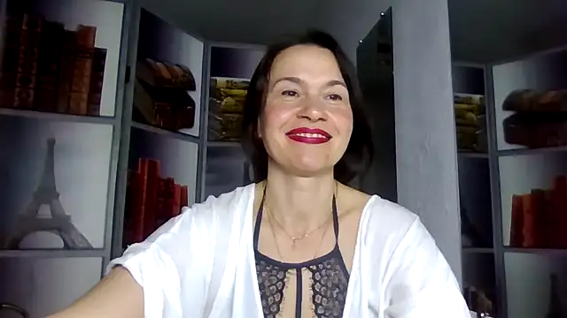 Selena Moo online show from 03/27/26, 08:26