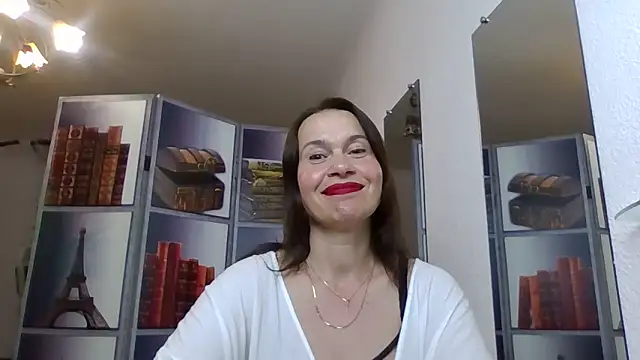 Selena Moo online show from 05/20/26, 08:06