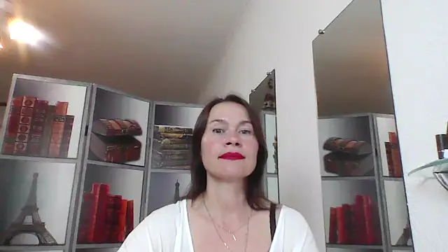 Selena Moo online show from 05/21/26, 08:55