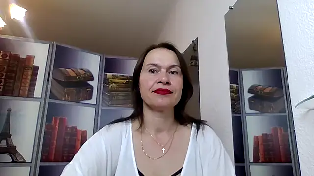 Selena Moo online show from 05/17/26, 03:12