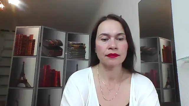 Snapshot of Selena_Moo chatting on 06/02/26, 11:43 Selena Moo online show from 06/02/26, 11:43