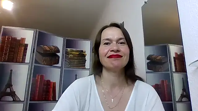 Selena Moo online show from 05/18/26, 08:08